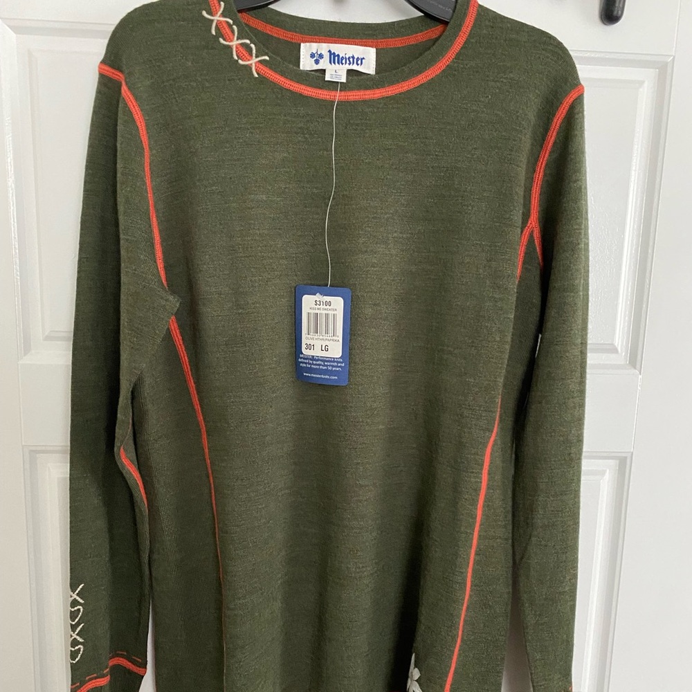 NWT-Meister Kiss Me sweater Size Large in Olive Hthr/Paprika